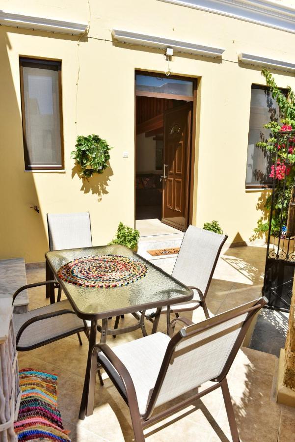 Ferenikis House Apartment Rhodes City ภายนอก รูปภาพ